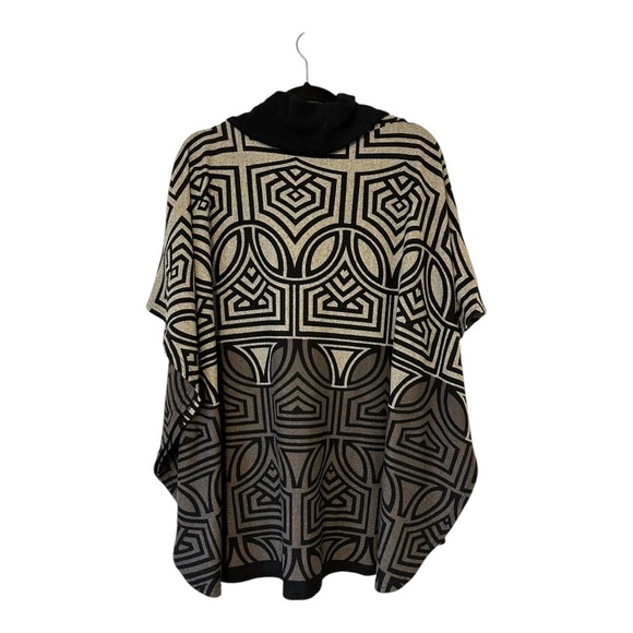 Papillon Poncho Sweater Cowl Neck Geometric Design Knit Beige Womens S/M - Picture 2 of 11